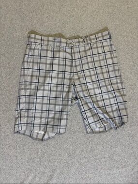 Roundtree & Yorke Men's 34 Waist Plaid Performance Golf Shorts - Gray/Navy